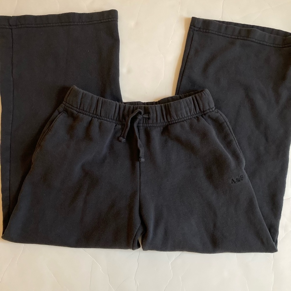 Abercrombie kids 9 10 wide leg sweatpants 9 10 dark gray